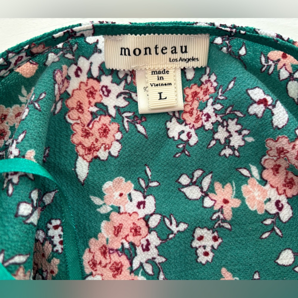 Monteau Green Floral Wrap Peplum Top – Size L - Picture 4 of 4